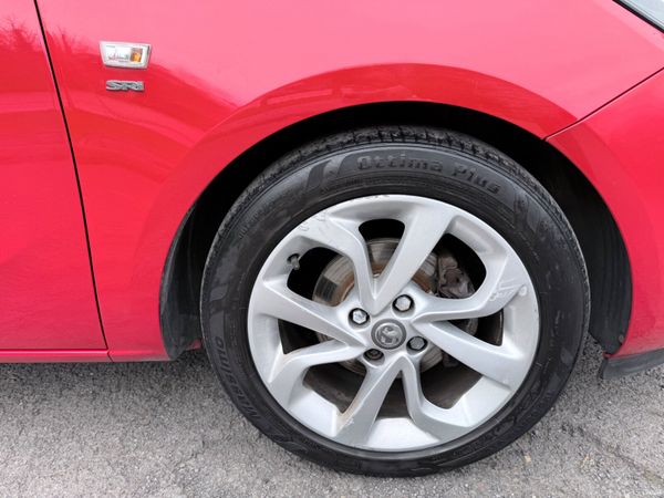 Vauxhall Corsa 1.4 SRI Low Miles 383188555