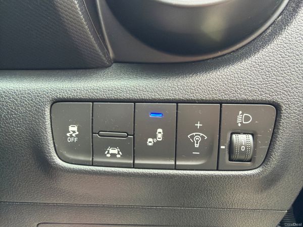 Hyundai KONA 2018 premium 4WD Automatic 383118941