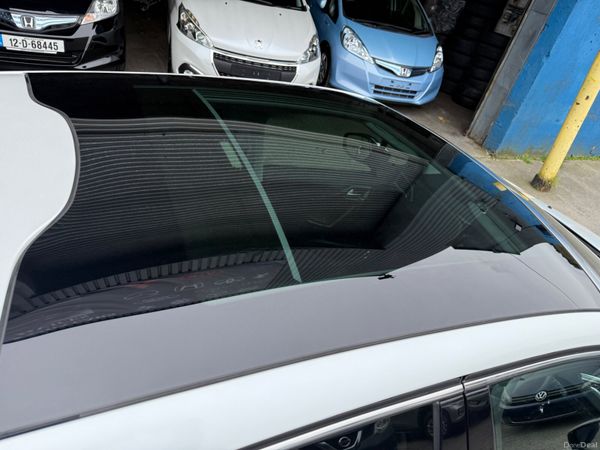 2017 Peugeot 208 Allure Automatic  / Panaromic 383122185