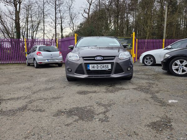 Lovely Low Mileage Automatic Ford Focus 383126497