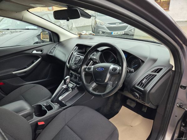 Lovely Low Mileage Automatic Ford Focus 383126501