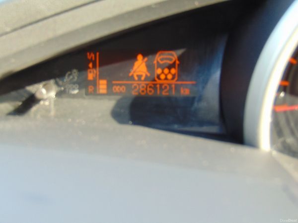 2011 Toyota Verso 2.0 D-4D LUNA RC 5DR 383242771