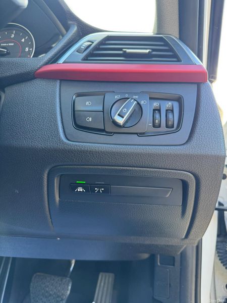 BMW 318 D 2017 SPORT AUTO MASSIVE SPEC 383263947