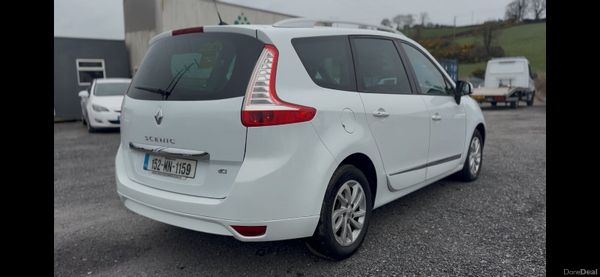 Renault Grand Scenic 2015 383280377