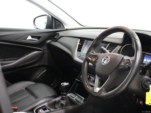2019 Vauxhall Grandland X - Loaded with extras 383289645