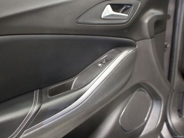 2019 Vauxhall Grandland X - Loaded with extras 383289621