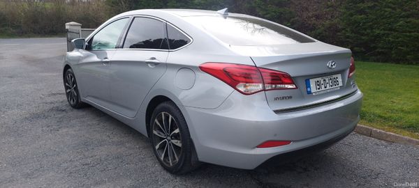 Hyundai i40 2019 383206395