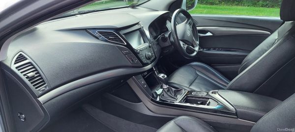 Hyundai i40 2019 383206409