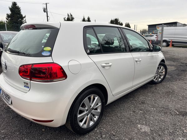 Volkswagen Golf  Automatic 383212041