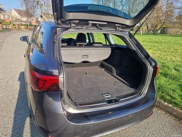 Toyota Avensis ESTATE ,LOW KMS ,NCT ,2/YR WARRANTY 383345821