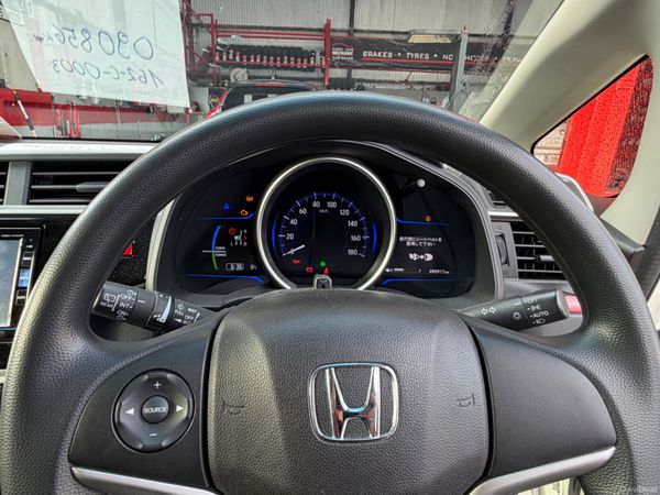 Honda Fit 2016 383369487