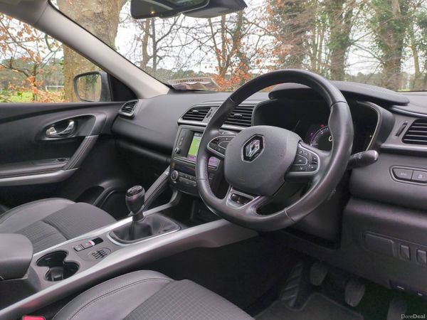 2016 Renault Kadjar SIGNATURE NAV* high spec 383369585