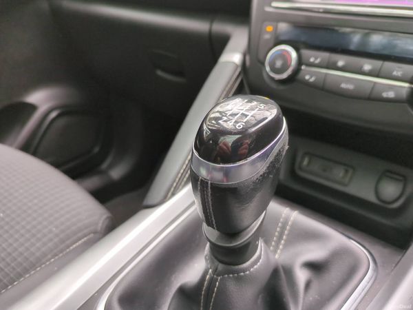 2016 Renault Kadjar SIGNATURE NAV* high spec 383369589