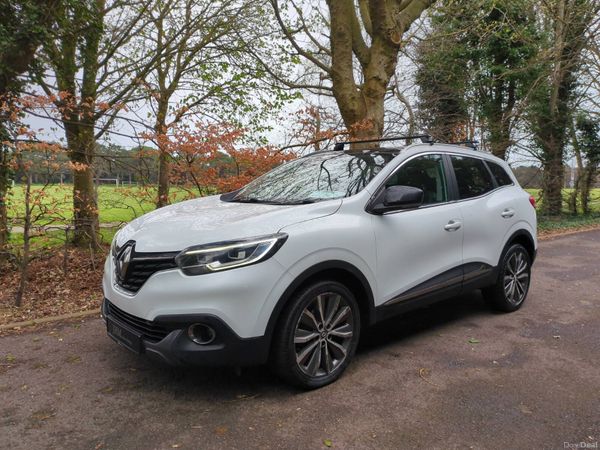 2016 Renault Kadjar SIGNATURE NAV* high spec 383369591