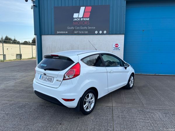 Ford Fiesta ZETEC FRESH NCT 383369845