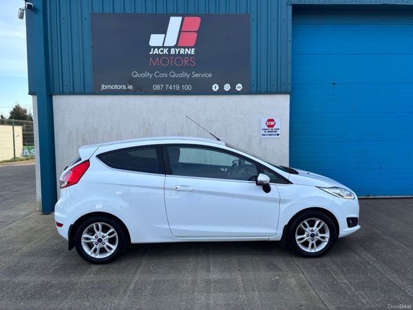 Ford Fiesta ZETEC FRESH NCT 383369847