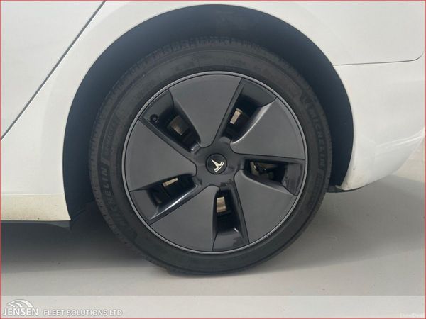 Tesla Model 3 Long Range (AWD) 94% Battery Health 383384831