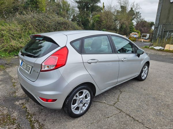 Ford Fiesta 2014 1.2 zetec low mileage 383386319