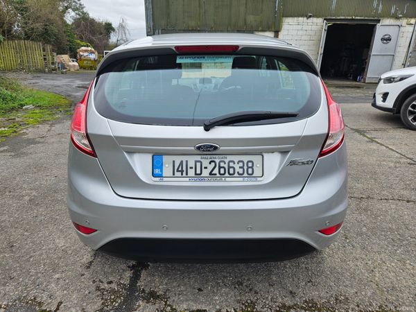 Ford Fiesta 2014 1.2 zetec low mileage 383386339