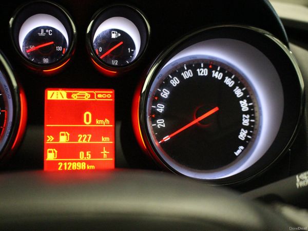 Opel Astra 2015 383388857