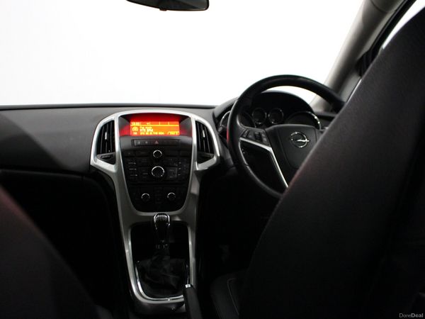 Opel Astra 2015 383388933