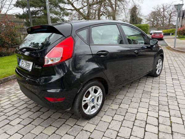 Ford Fiesta 2015 ZETEC 1.5 TDCI 383391673
