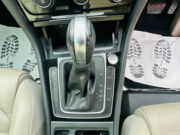 Volkswagen Golf 2016 Leather & Car play 383397217