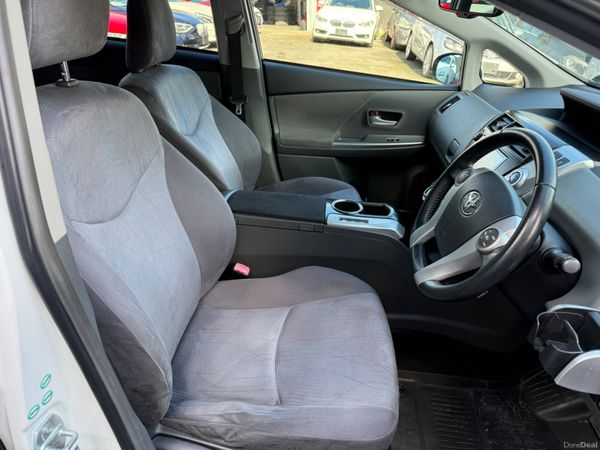 2013 Toyota Prius Alpha 7 Seater 1.8 Hybrid 383301089