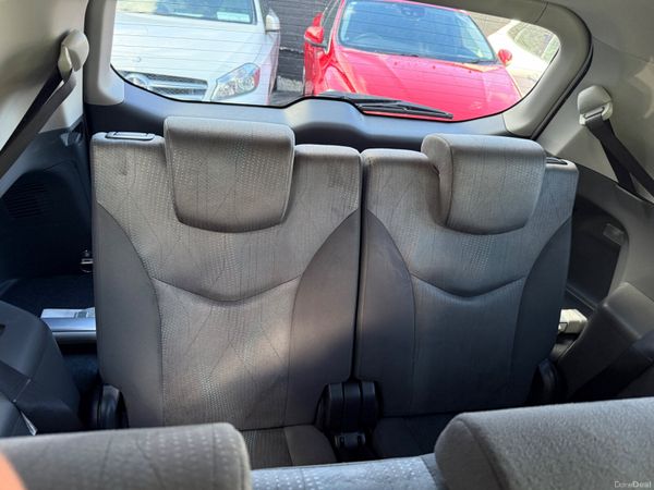 2013 Toyota Prius Alpha 7 Seater 1.8 Hybrid 383301093