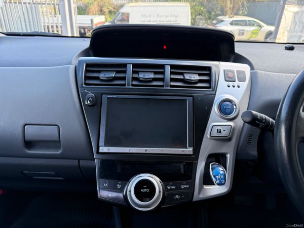 2013 Toyota Prius Alpha 7 Seater 1.8 Hybrid 383301101