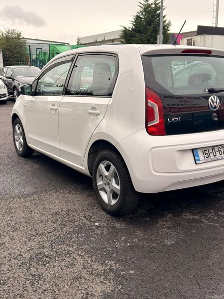 Volkswagen up! 2015 383305089