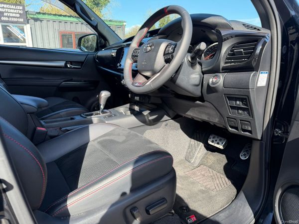 23 TOYOTA HILUX GR SPORT 4WD 383307733