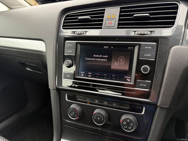 2017 Volkswagen Golf 1.6 TDI Manual 383451193