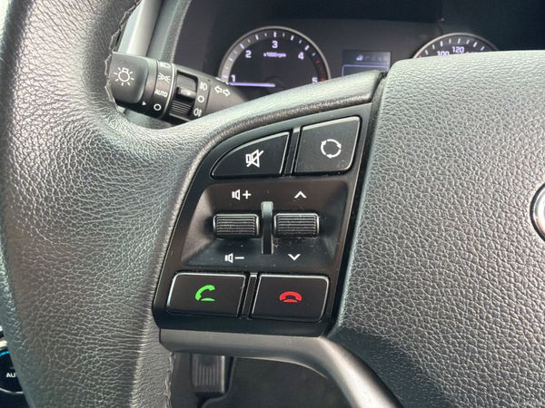 Hyundai Tucson 2016 Executive  Low mileage 383487713