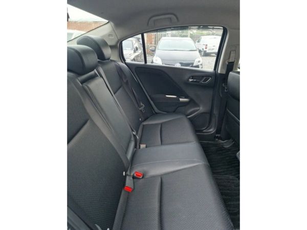 Honda Grace 2018| High spec self charging hybrid 383420305