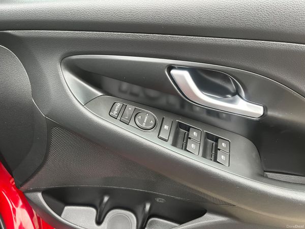 Hyundai i30 1.6 Diesel Deluxe 383425381