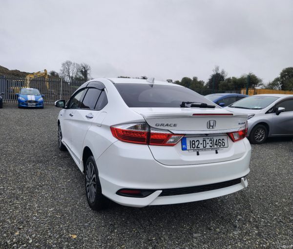 Honda Grace 2018| High spec self charging hybrid 383439871