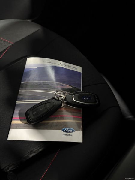 2017 Ford Focus ST Line 1.5 TDCi 120 Bhp 383542463