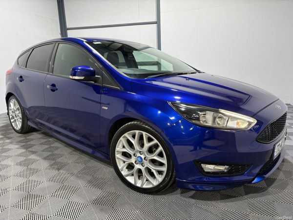 2017 Ford Focus ST Line 1.5 TDCi 120 Bhp 383542431