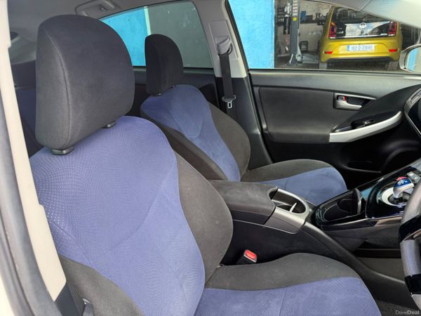 2014 Toyota Prius Hybrid Automatic 383584203