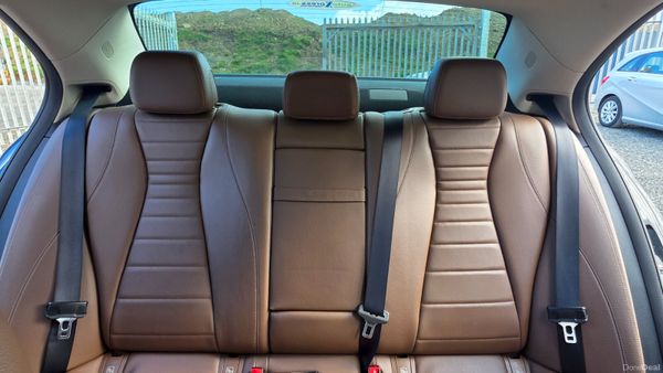 Mercedes E220D AMG Line premium Edition | PANROOF 383585147