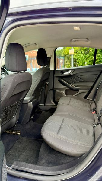 Ford focus 1.5 Auto 28000miles UK REG 383504309