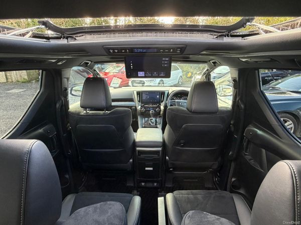 231 Toyota Alphard  2.5 Hybrid 383531345