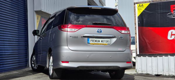 Toyota Estima Hybrid 383534421