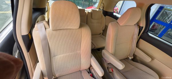 Toyota Estima Hybrid 383534425