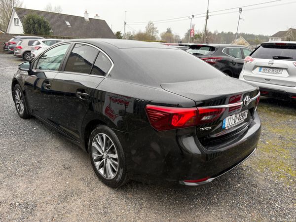 2017 Toyota Avensis 383687875