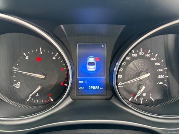 2017 Toyota Avensis 383687883