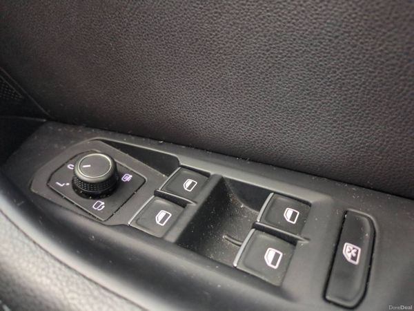 2015 Volkswagen Passat HIGHLINE 1.6tdi *LOW KMS* 383695573