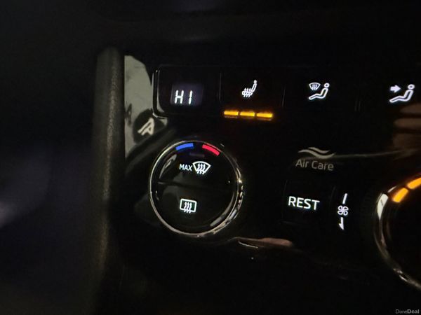 221  Skoda Superb 1.4 TSi-E Sportline + DSG Estate 383610777