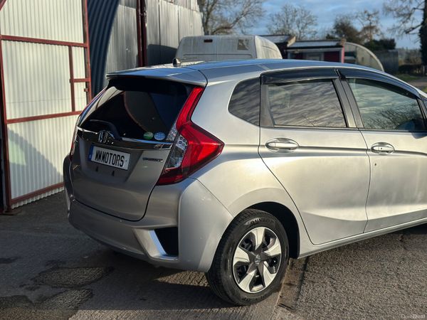 Honda Fit 2017 1.5 Hybrid 383615595